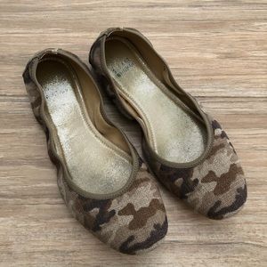 Stuart Weitzman Frisky Ballet Flats